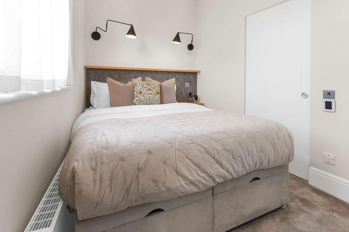 Beautifully Styled One-bedroom Apartamento *
