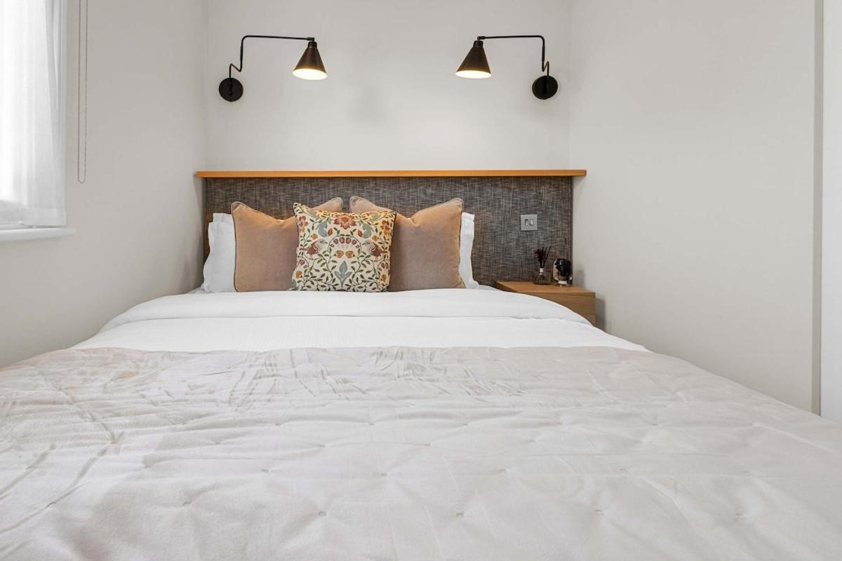 Apartment Beautifully Styled One-bedroom London